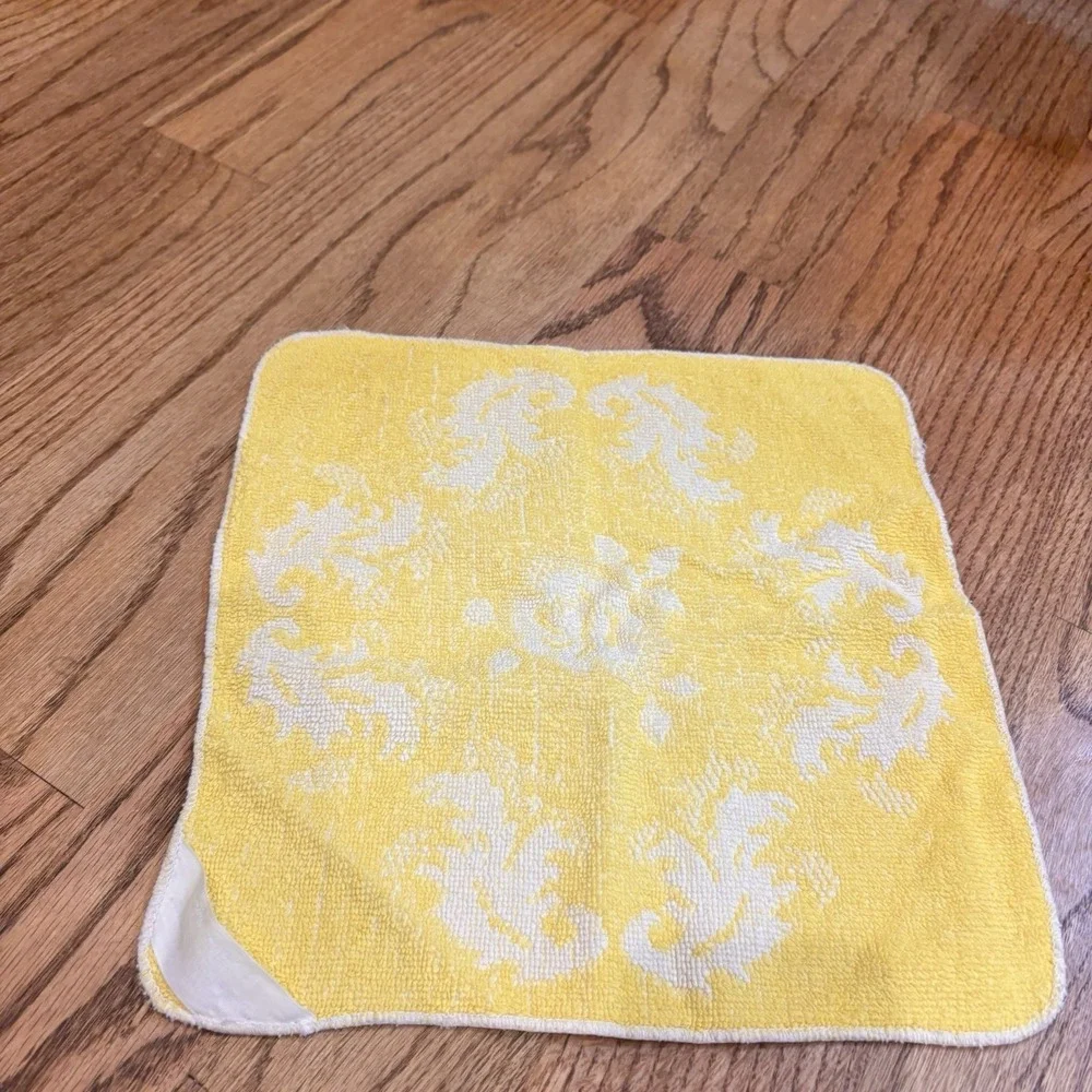 Vintage Yellow Damask Washcloths Set of 3‎ Cotton Floral Scroll Bathroom Linens